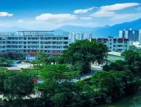 蒙山縣中等專業(yè)學(xué)校地址，乘車路線