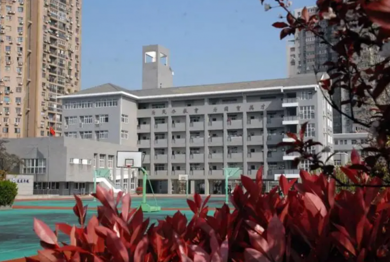 江蘇省南京市第一中學(xué)地址，乘車路線