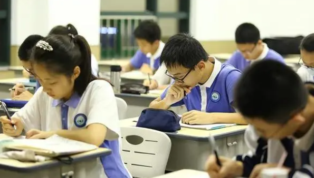 2023年貴陽(yáng)中考成績(jī)?cè)谀睦锊樵?中考成績(jī)查詢?nèi)肟诰W(wǎng)站