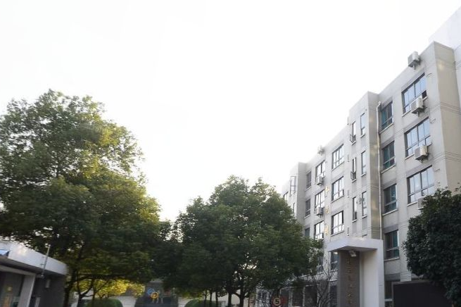 南京市第九中學(xué)地址，乘車路線
