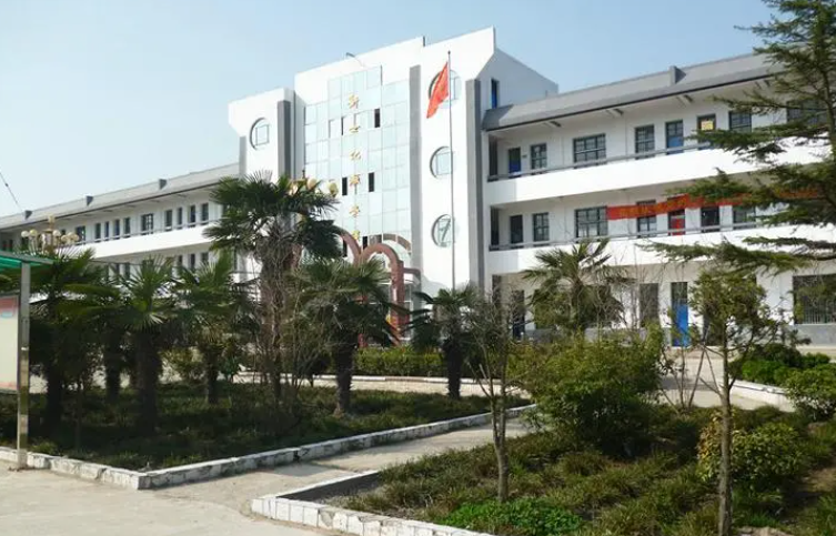 南京市板橋中學(xué)歷年招生分?jǐn)?shù)線一覽表(2023參考)