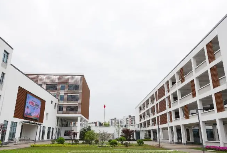 2023江蘇省蘇州第十中學(xué)招生簡(jiǎn)章