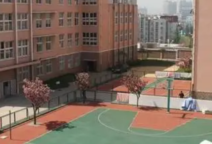 青島市房地產(chǎn)職業(yè)中等專業(yè)學(xué)校招生簡章2023年