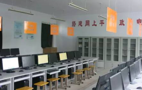 2023青島市黃島區(qū)高級職業(yè)技術(shù)學(xué)校多少錢 青島市黃島區(qū)高級職業(yè)技術(shù)學(xué)校各專業(yè)學(xué)費收費標(biāo)準(zhǔn)