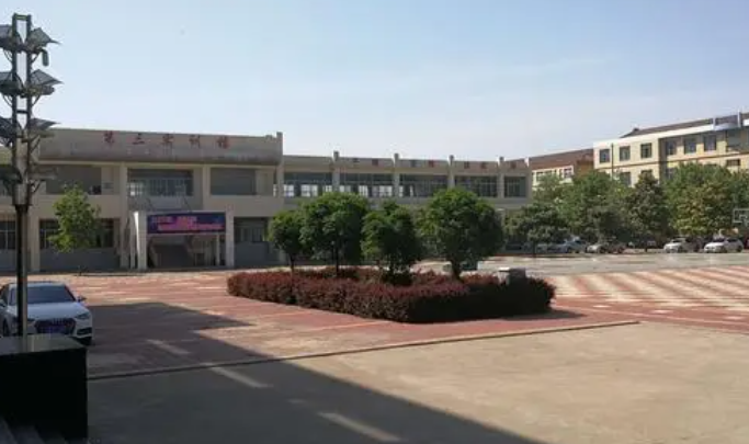 2024寶雞排名前五的計算機學(xué)校名單