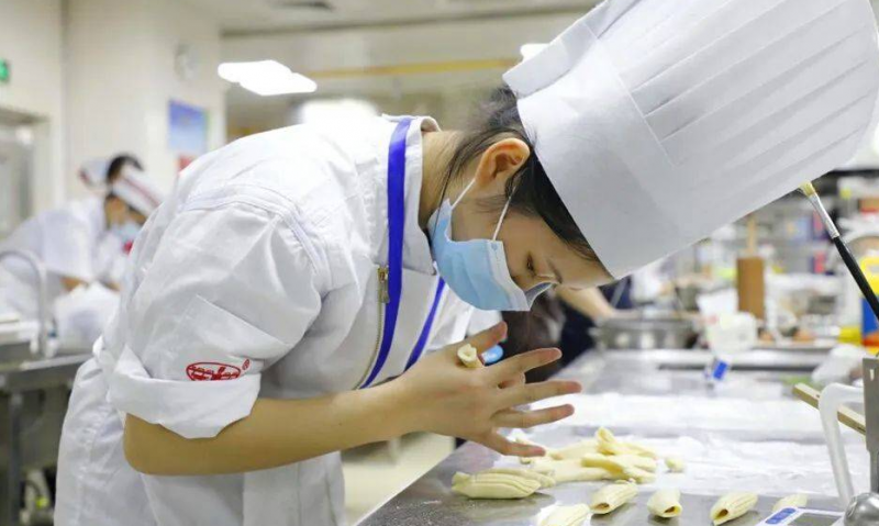 安徽2023年中專學校什么專業(yè)適合女生