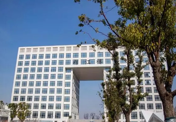 江蘇省泰興中學歷年招生分數(shù)線一覽表(2023參考)