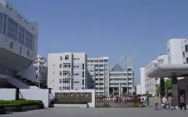 江蘇省黃橋中學(xué)地址，乘車路線