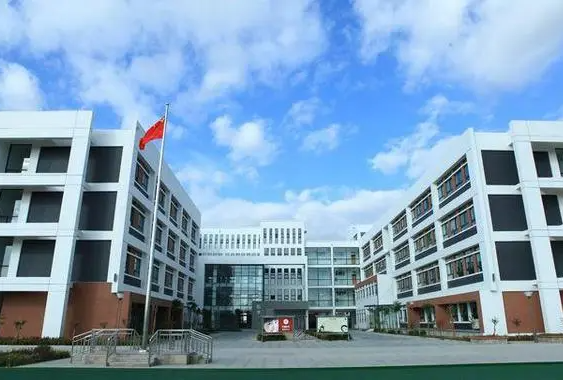 2023年濰坊德潤(rùn)國(guó)際雙語(yǔ)學(xué)校入學(xué)條件