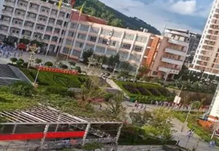 昆明2023年中專學(xué)校生可不可以考大學(xué)