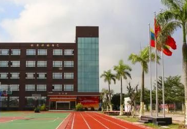 懷仁市知行職業(yè)學(xué)校地址，乘車路線