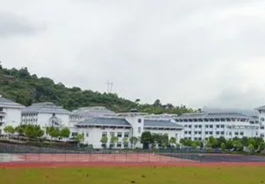 浙江省文成中學(xué)地址，乘車路線