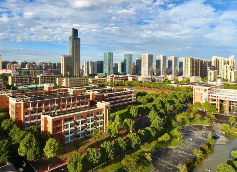 嘉興市第三中學(xué)地址，乘車(chē)路線