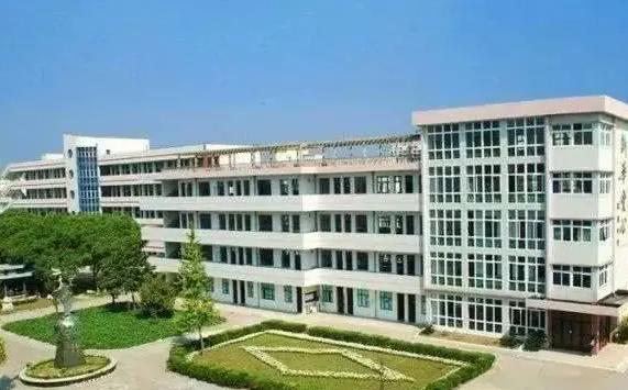 平湖市新華愛心高級中學地址，乘車路線