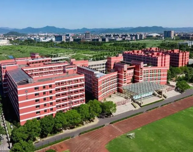 諸暨榮懷學校地址，乘車路線