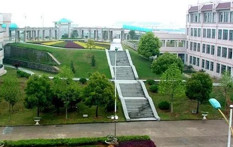浙江省蘭溪市第一中學(xué)怎么樣、好不好