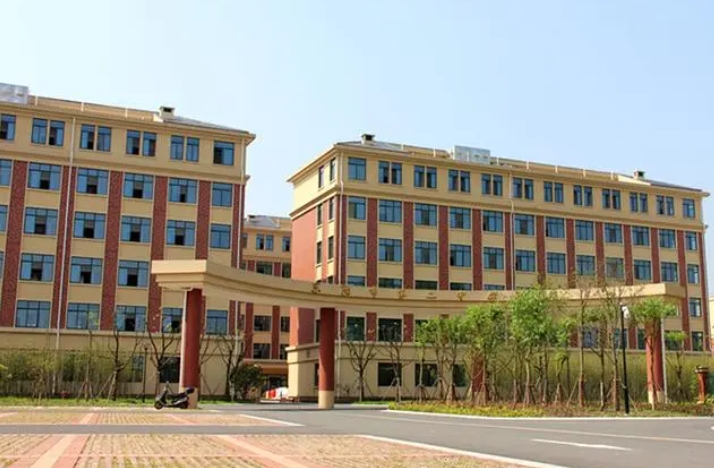 浙江省東陽市第二高級中學(xué)地址，乘車路線