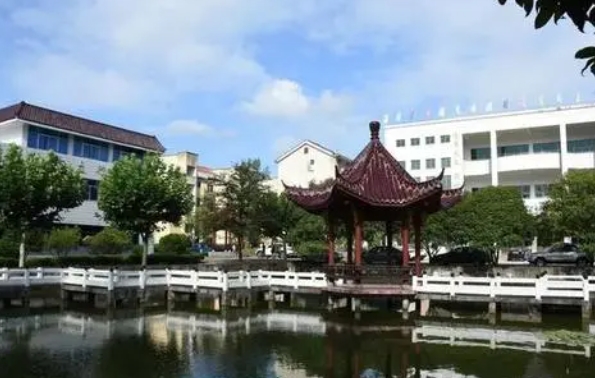 東陽市南馬高級中學怎么樣、好不好