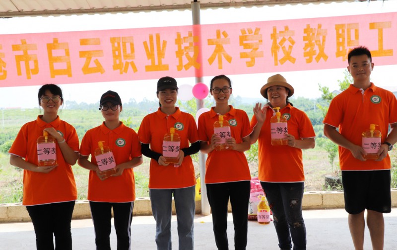 2024貴港市白云職業(yè)技術(shù)學(xué)校招生計劃 招生人數(shù)是多少(附要求、條件、對象)