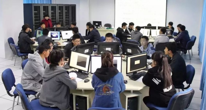 陜西2024年男孩子適合學的中專專業(yè)