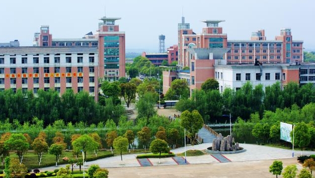 江西2024年沒(méi)上完初中可不可以上中專學(xué)校