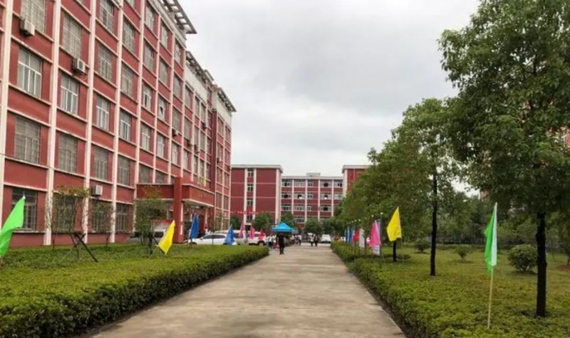 江西2024年男生學什么中專學校好