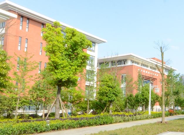 惠州市萬方綜合職業(yè)高級(jí)中學(xué)2024年招生辦聯(lián)系電話