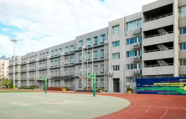 北京市第二十四中學(xué)地址，乘車路線