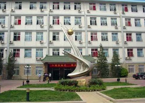 北京宏志中學(xué)地址，乘車路線