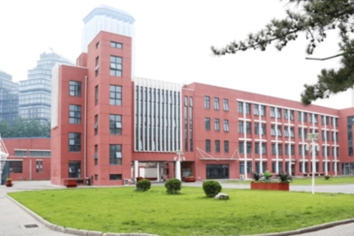 清華大學(xué)附屬中學(xué)朝陽學(xué)校地址，乘車路線