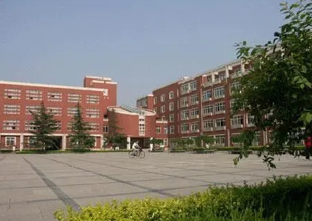 清華大學(xué)附屬中學(xué)望京學(xué)校怎么樣、好不好