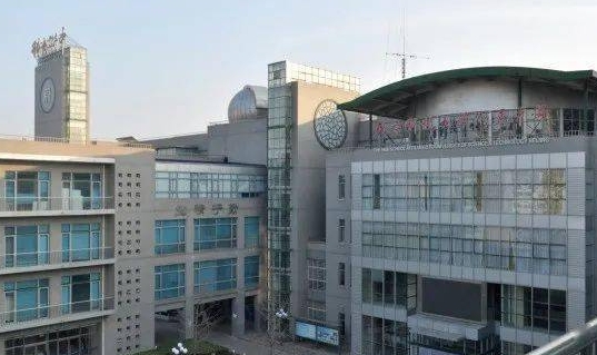 北京科技大學(xué)附屬中學(xué)地址，乘車路線