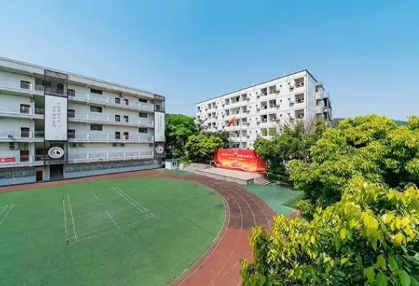 河北2024哪個中專學校比較好