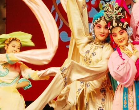 山東2024初中畢業(yè)女生讀什么中專學(xué)校好