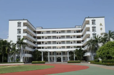 福建2024年初中怎么考中專學校