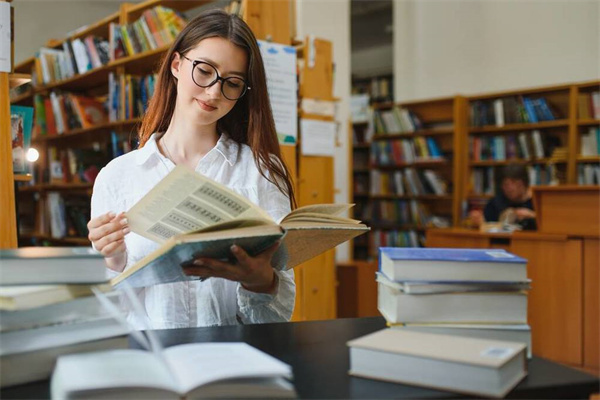 溫州肯恩大學VS仲愷農業(yè)工程學院哪個實力更強？