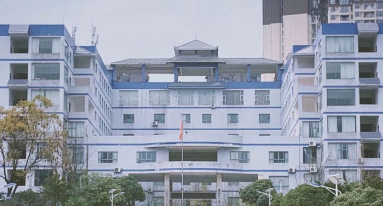 貴陽人文科技學(xué)院高考錄取分?jǐn)?shù)線是多少（2024參考）