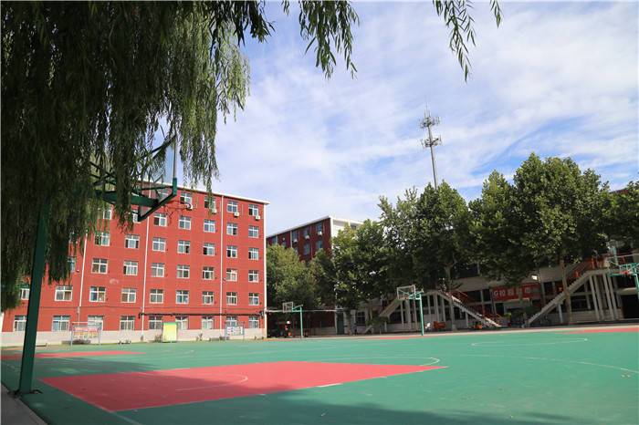 貴州2024鐵路女生上什么中專(zhuān)學(xué)校好