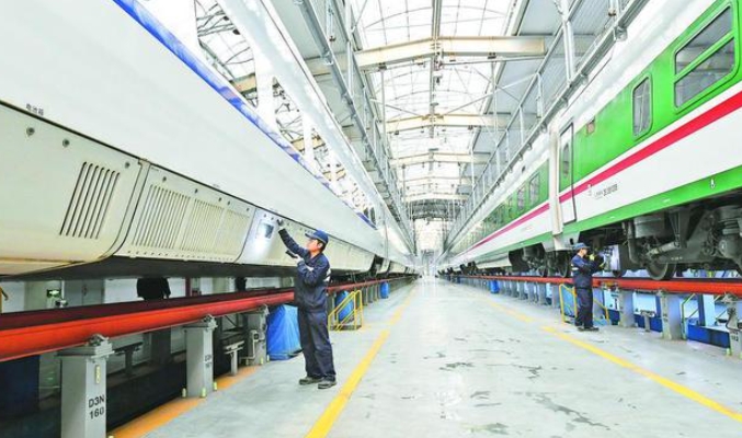 陜西2024年男生在鐵路學校學什么好