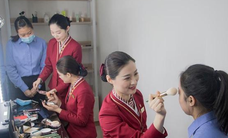陜西2024年鐵路學(xué)校都有什么專(zhuān)業(yè)適合女生
