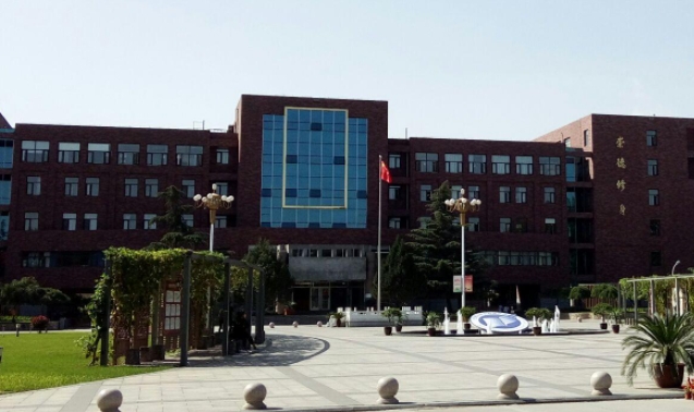 2023石家莊職業(yè)技術(shù)學(xué)院高考錄取分?jǐn)?shù)線(xiàn)是多少（2024參考）