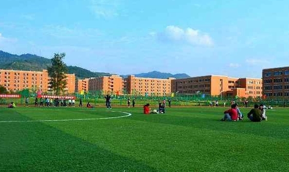 四川2024年女生讀什么鐵路學(xué)校好