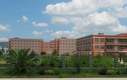 四川2024年鐵路學校好點的大專學校