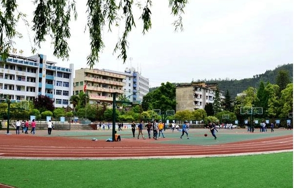 四川2024年鐵路學(xué)校較好的大專學(xué)校
