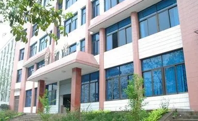 重慶市青木關(guān)中學(xué)校怎么樣、好不好