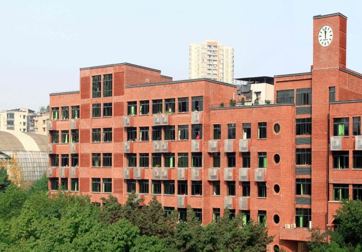 重慶市楊家坪中學(xué)怎么樣、好不好