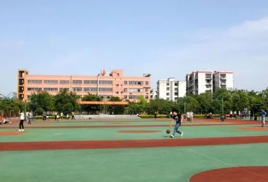 重慶市渝西中學(xué)怎么樣、好不好