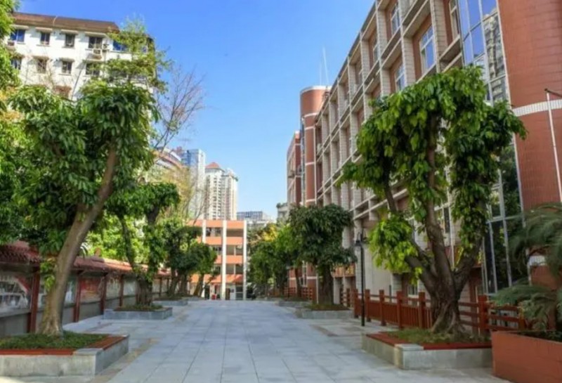 重慶市田家炳中學(xué)校怎么樣、好不好