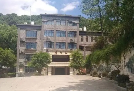 重慶市廣益中學校地址，乘車路線