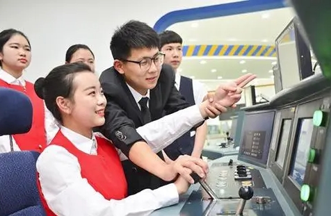 云南2024年鐵路學(xué)校畢業(yè)是什么學(xué)歷
